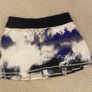 Lululemon tennis skirt size 4